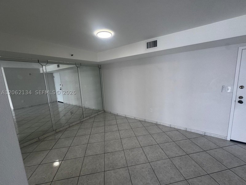 Alquiler de apartamento en Winston Towers 2110