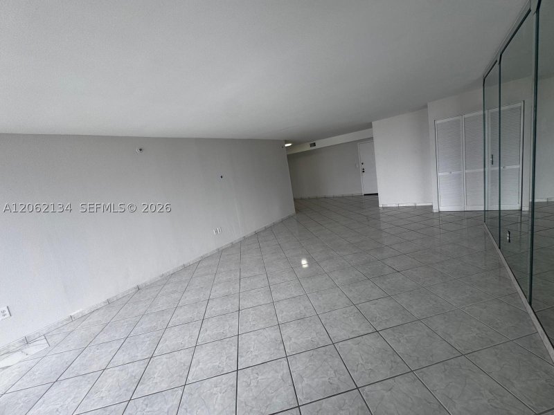 Alquiler de apartamento en Winston Towers 2110