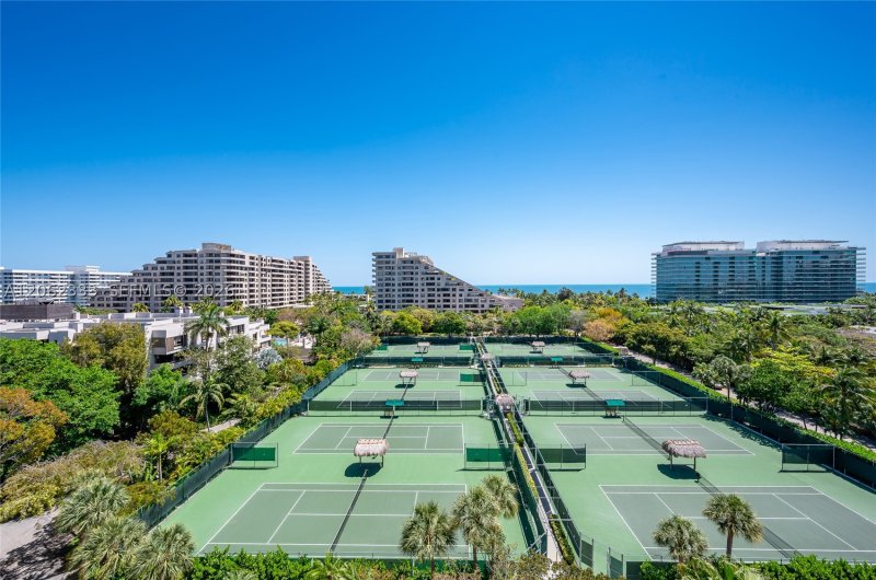 Alquiler de apartamento en Key Colony III Emerald Bay 524
