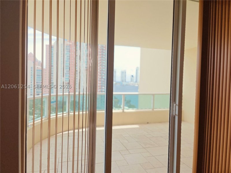Comprar apartamento en Aventura Marina 1304