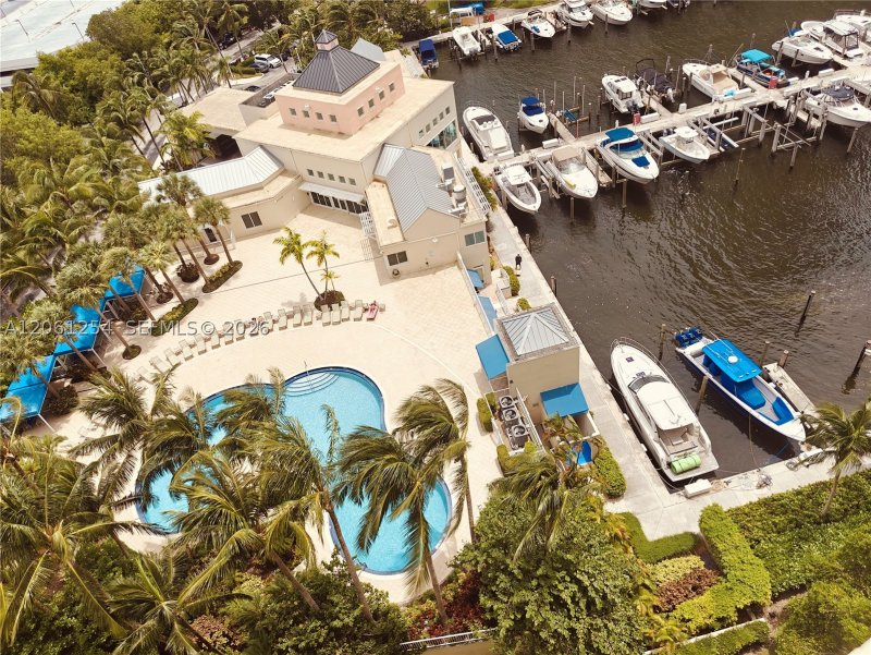 Comprar apartamento en Aventura Marina 1304