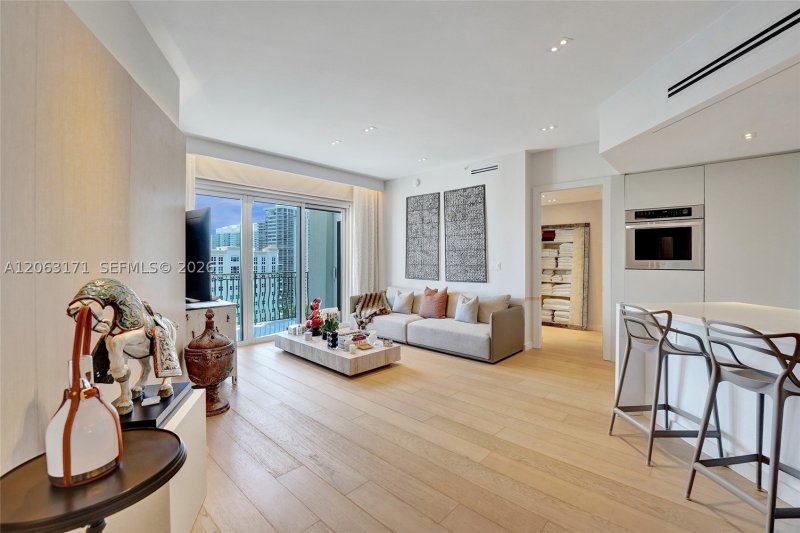 Comprar apartamento en Turnberry Village South TS16