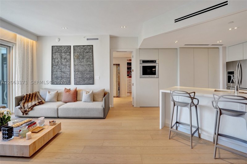 Comprar apartamento en Turnberry Village South TS16