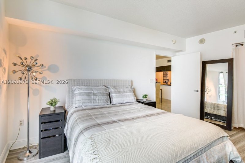 Condo for sale at Opera Tower 1909