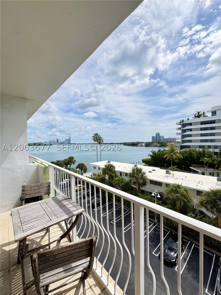 Comprar apartamento no Island Pointe 5F