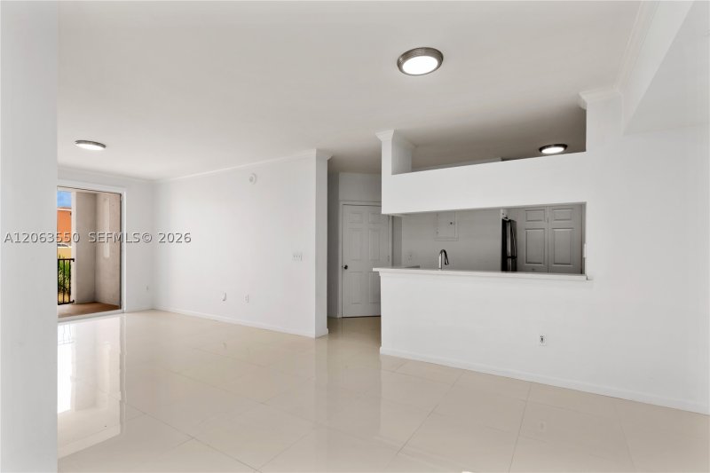 Comprar apartamento en Porto Bellagio 1712