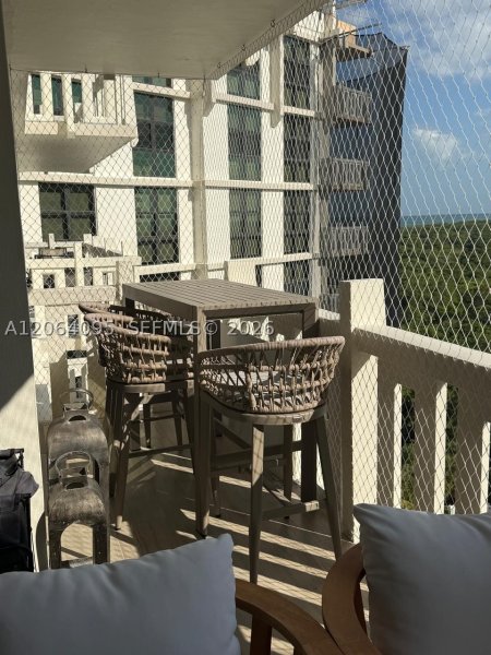 Alquiler de apartamento en Towers of Key Biscayne B1004