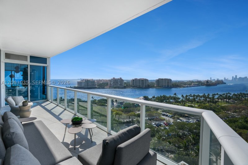 Comprar apartamento no Continuum I South 1201/1202