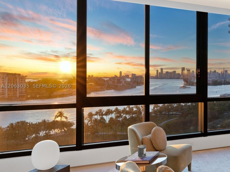Comprar apartamento no Continuum I South 1201/1202