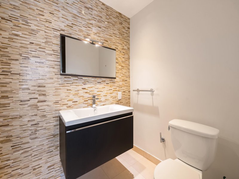 Condo for sale at Acqua Marina Residences