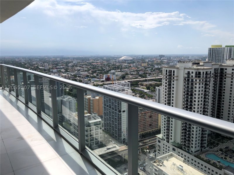Aluguel de apartamento no 1100 Millecento 4007