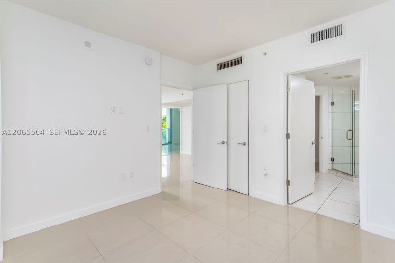 Aluguel de apartamento no 500 Brickell East Tower 401