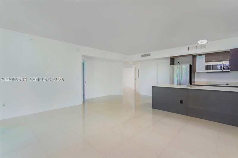 Aluguel de apartamento no 500 Brickell East Tower 401