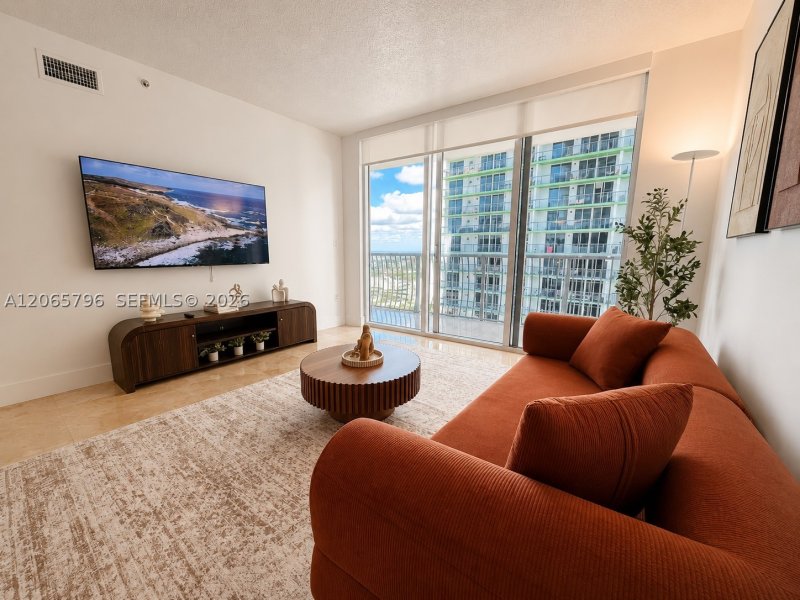 Aluguel de apartamento no Opera Tower 2809