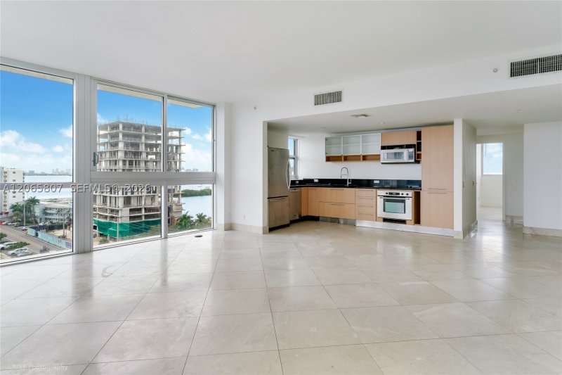Aluguel de apartamento no Blue Bay Tower 1001