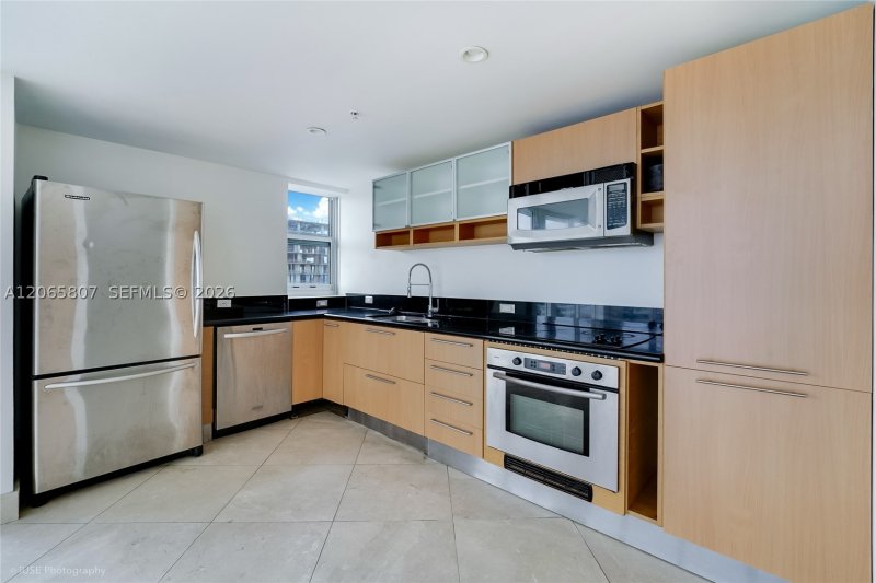 Aluguel de apartamento no Blue Bay Tower 1001