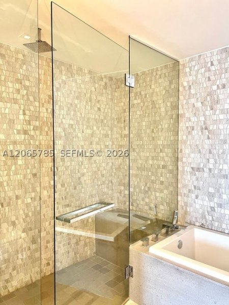 Aluguel de apartamento no Brickell City Centre Rise 1908
