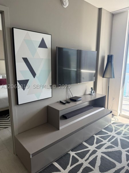 Apartment for rent at Hyde Beach House T3507