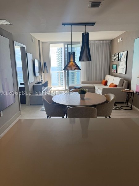 Apartment for rent at Hyde Beach House T3507