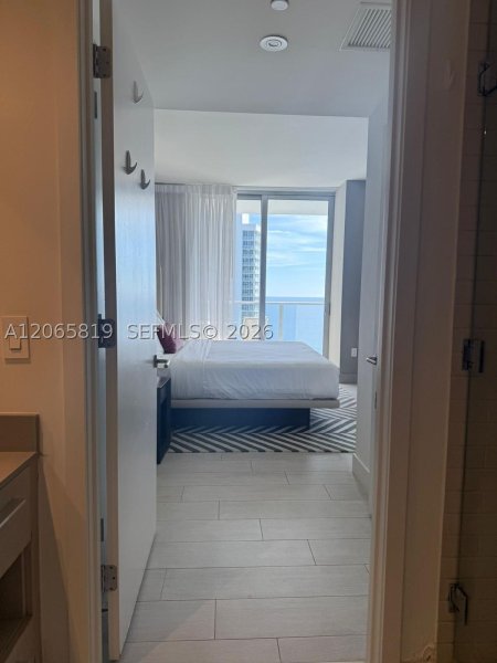 Apartment for rent at Hyde Beach House T3507
