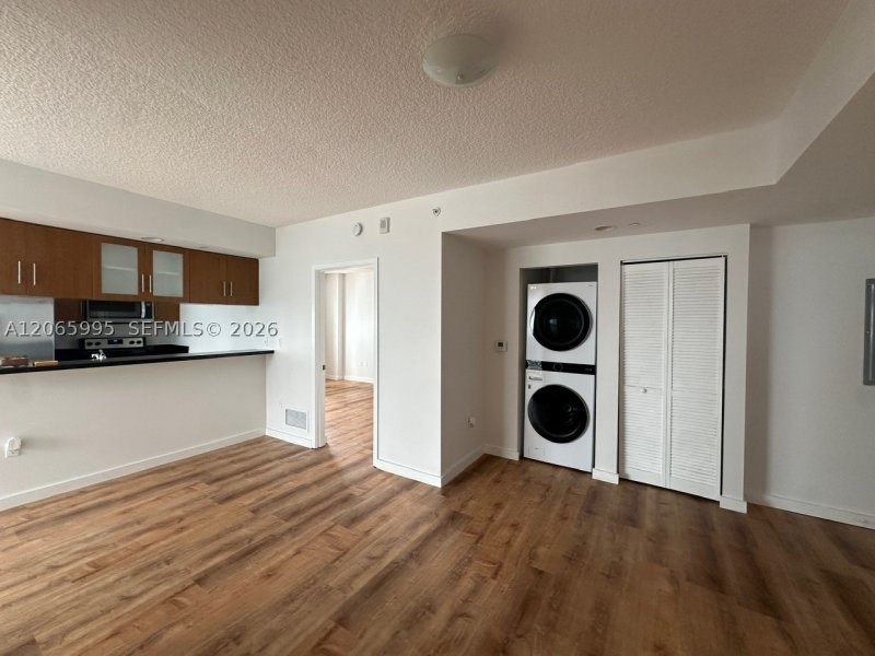 Aluguel de apartamento no 23 Biscayne Bay PH02