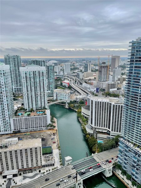 Apartment for rent at Icon Brickell Tower I 4906