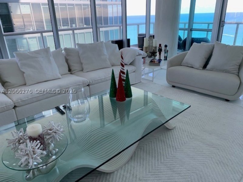 Comprar apartamento no Jade Ocean 2808