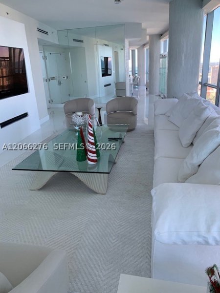 Comprar apartamento no Jade Ocean 2808