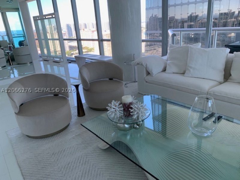 Comprar apartamento no Jade Ocean 2808