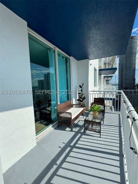 Aluguel de apartamento no 1800 Biscayne Plaza 2004