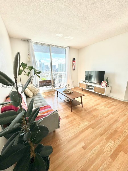 Aluguel de apartamento no 1800 Biscayne Plaza 2004