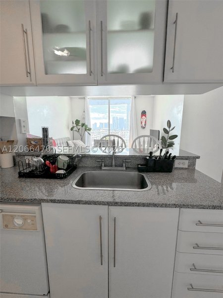 Aluguel de apartamento no 1800 Biscayne Plaza 2004