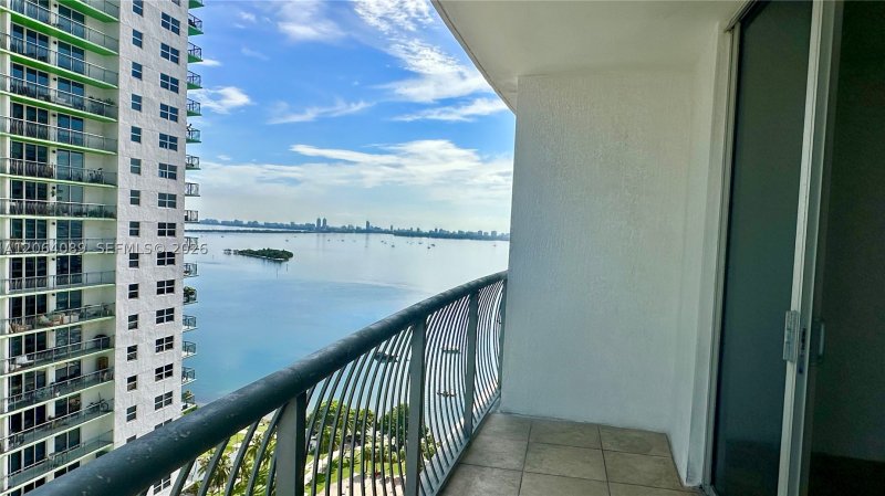 Condo for sale at Opera Tower 2607