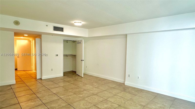 Condo for sale at Opera Tower 2607