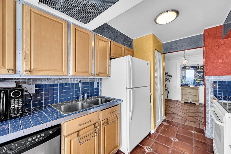 Property photo # 14