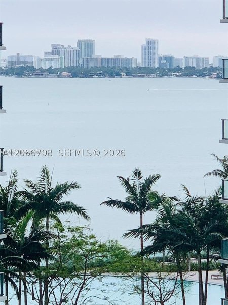 Comprar apartamento en Paraiso Bayviews 804