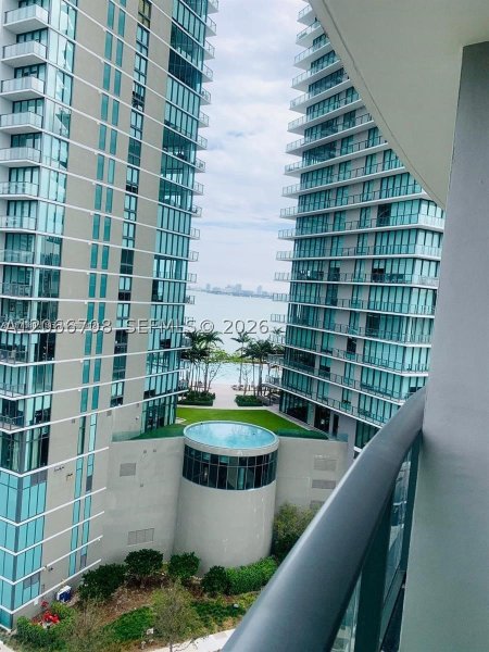 Comprar apartamento en Paraiso Bayviews 804