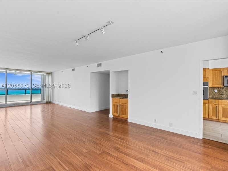 Alquiler de apartamento en The Palace B3804