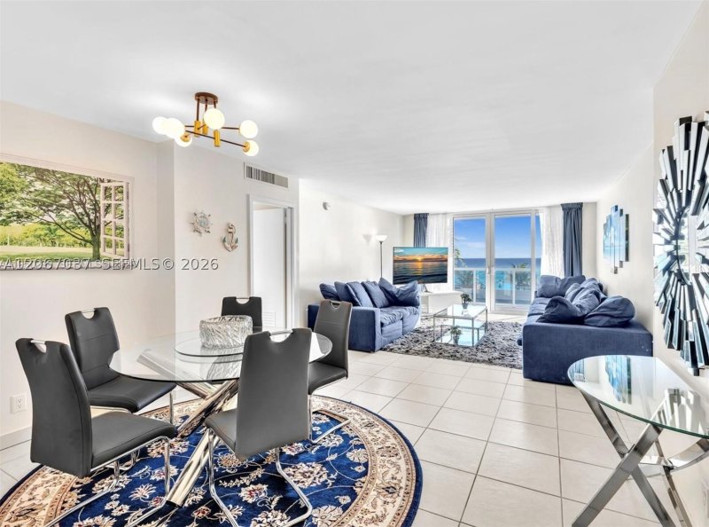 Apartment for rent at Parker Tower 206