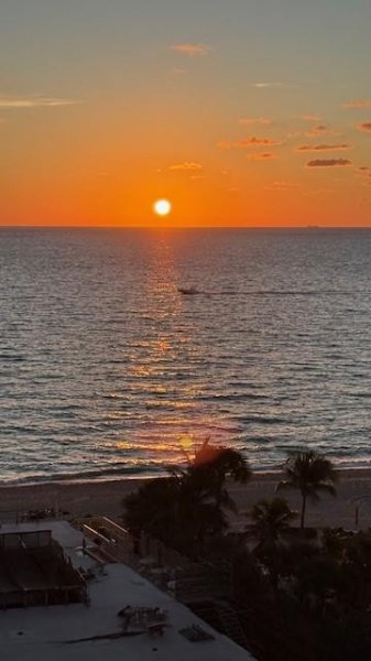 Condo for sale at The Galleon 904