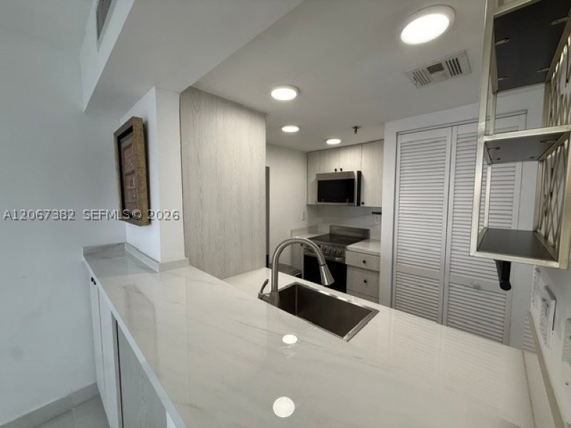 Aluguel de apartamento no Brickell Key Two 1024
