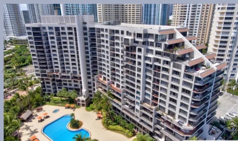 Aluguel de apartamento no Brickell Key Two 1024