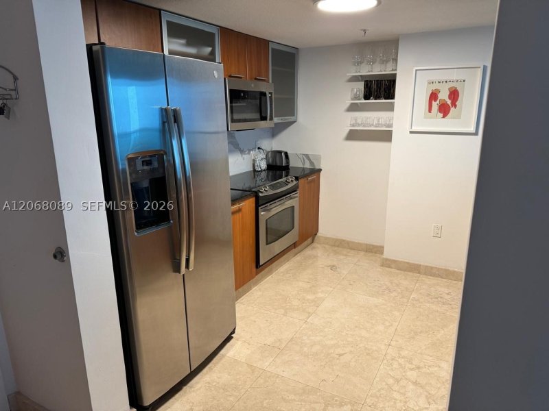 Apartment for rent at 1800 Club 1609