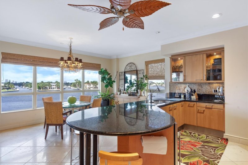 Apartment for rent at Alhambra Place 401