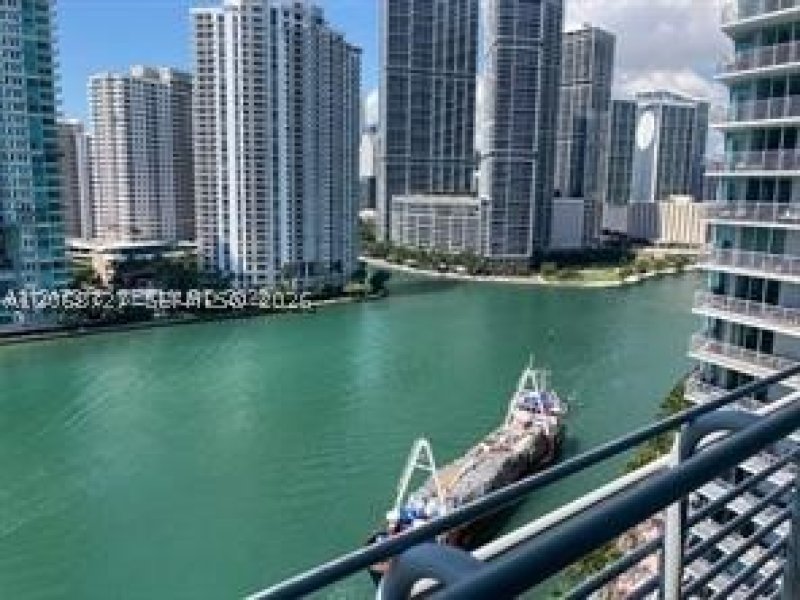 Alquiler de apartamento en One Miami West Tower 1805