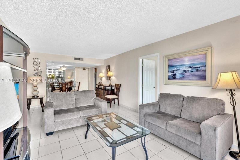Condo for sale at Manatee 308