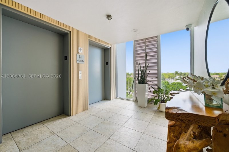 Apartment for rent at 63 Nobe 5A
