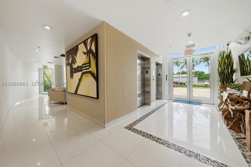 Apartment for rent at 63 Nobe 5A