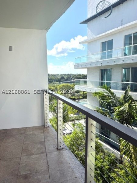Apartment for rent at 63 Nobe 5A