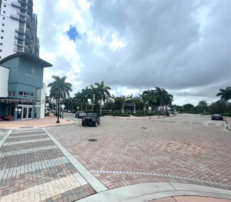 Condo for sale at 5252 Paseo Doral 1608